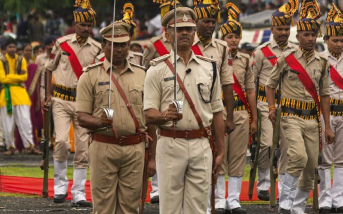 Staff Selection Commission (SSC) में निकली 25,487 पदों पर बड़ी भर्ती 10वी पास के लिए बड़ा मौका